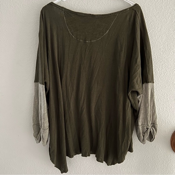 We the Free Linen Moss Green Star Henley Distressed Sweatshirt Sz M Shabby Chic - Picture 4 of 9